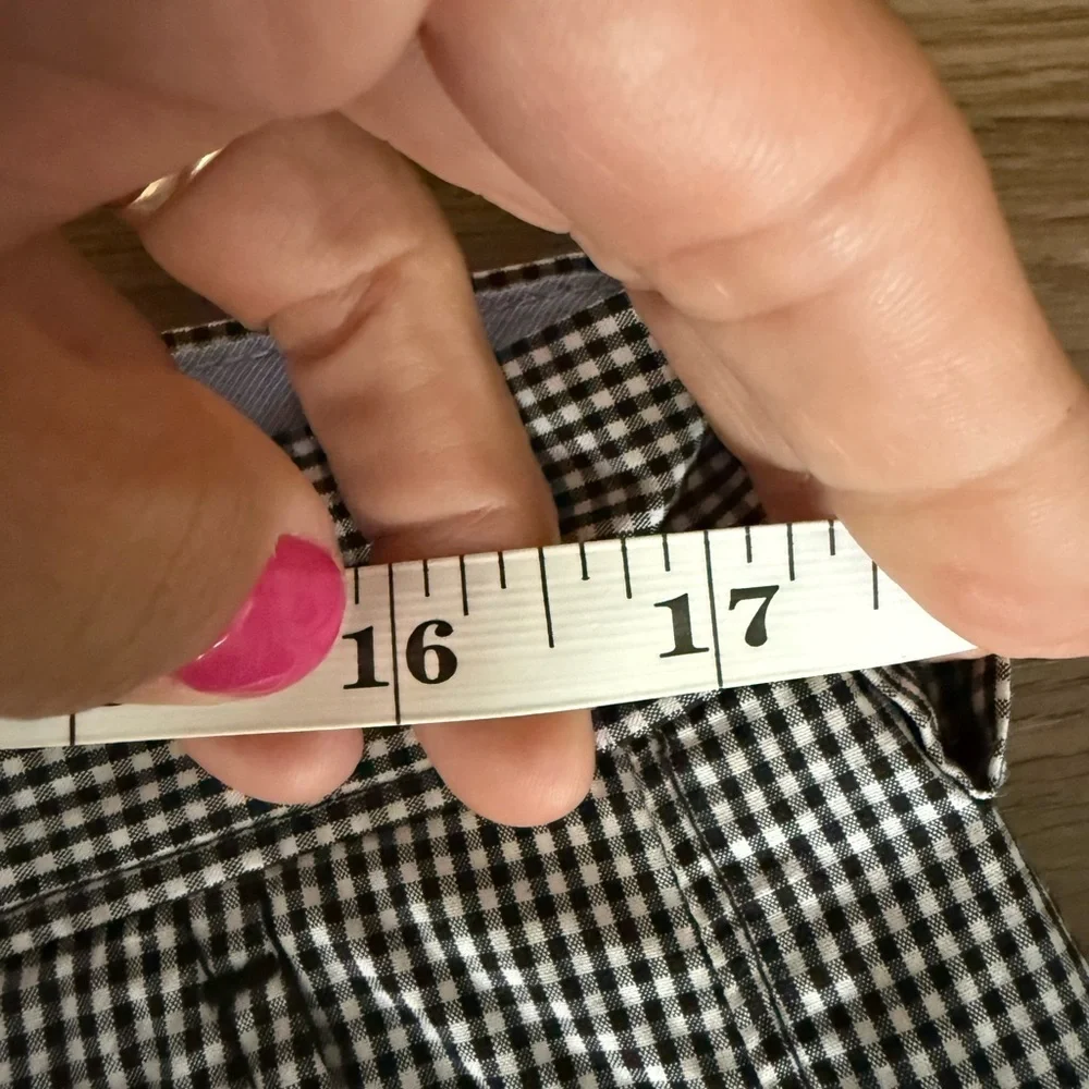 J Crew shorts • Men’s size 34